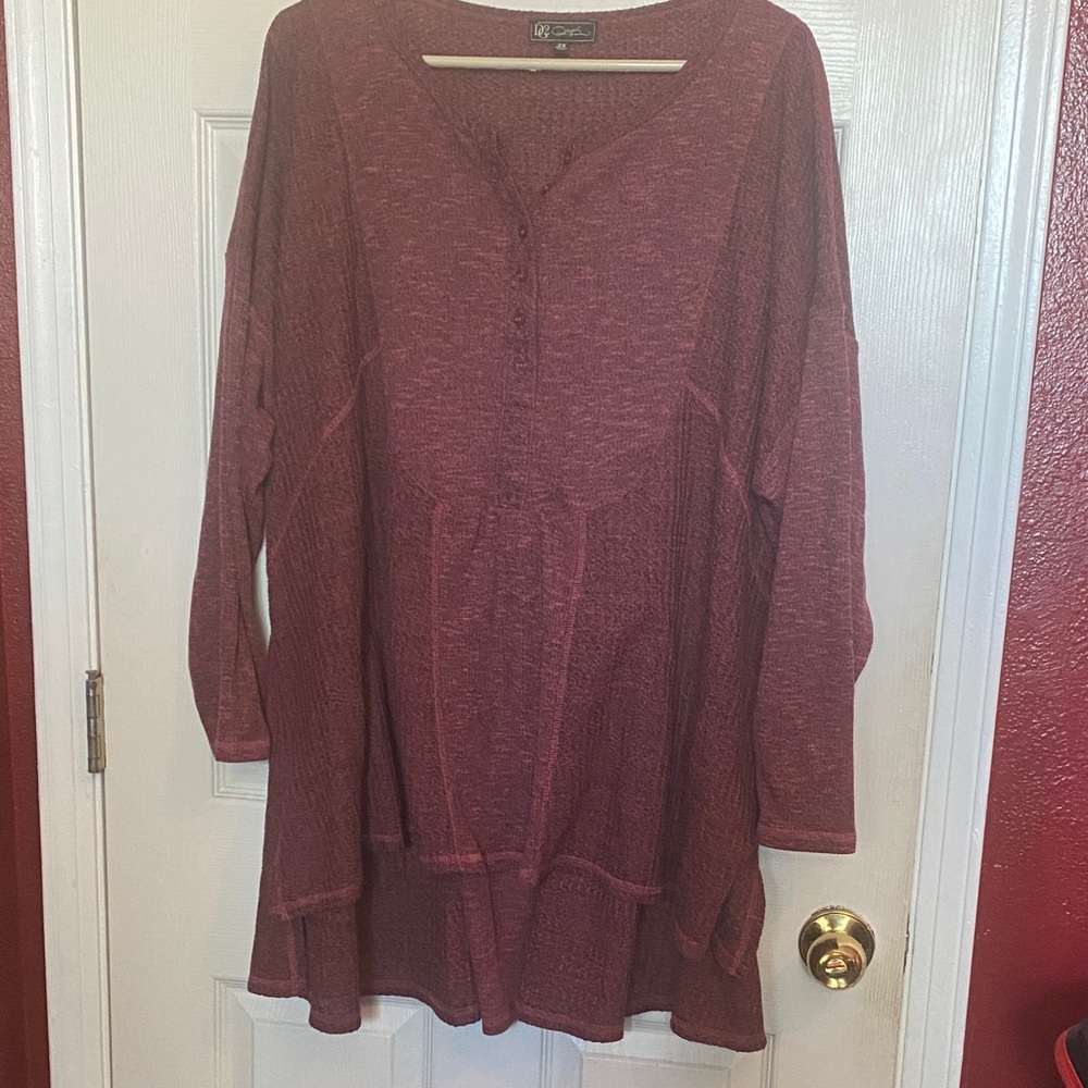 DG2 by Diane Gilman Burgundy Tunic Top
